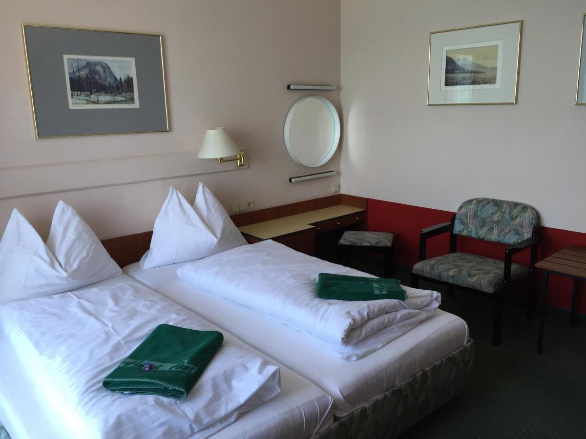 See-Hotel Post Am Attersee Вайсенбах ам Атерзее Екстериор снимка